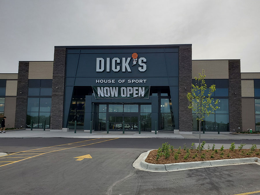 Storefront of DICK's House of Sport store in Minnetonka, MN